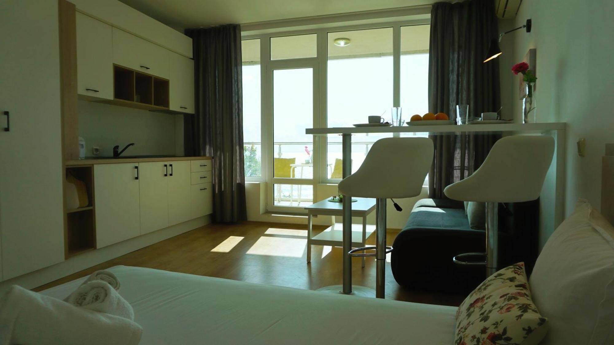 Плажни Апартаменти Силвър Бийч - Silver Beach Sea Apartments Byala  Oda fotoğraf